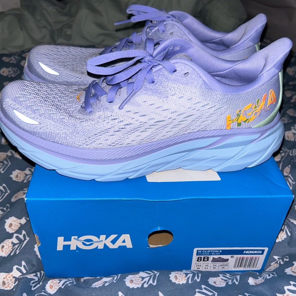 Hoka Clifton 8
